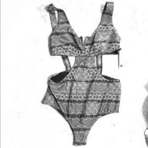 NWT RVCA swimsuit. One piece. Size large